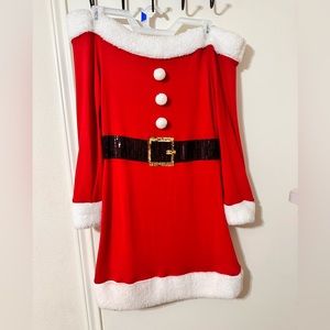 Santa’s dress 🧑🏻‍🎄